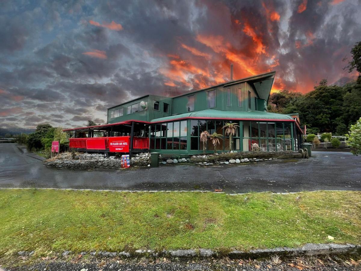Fox Glacier Jade Hotel Exterior photo